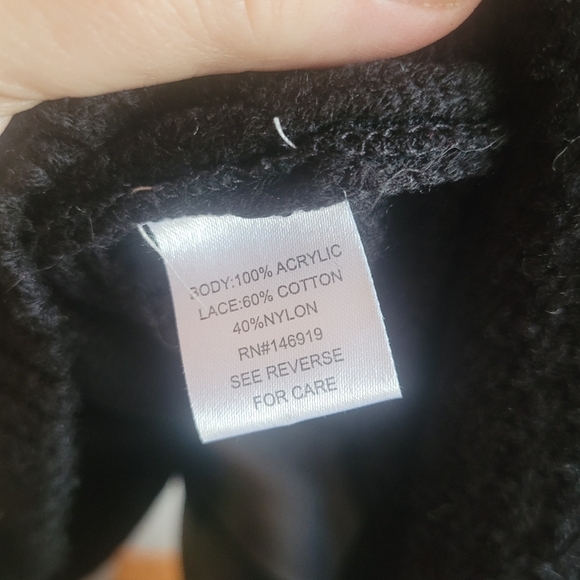 Cloud Chaser Black Knit with Lace Detail Sweater L - Picture 4 of 8